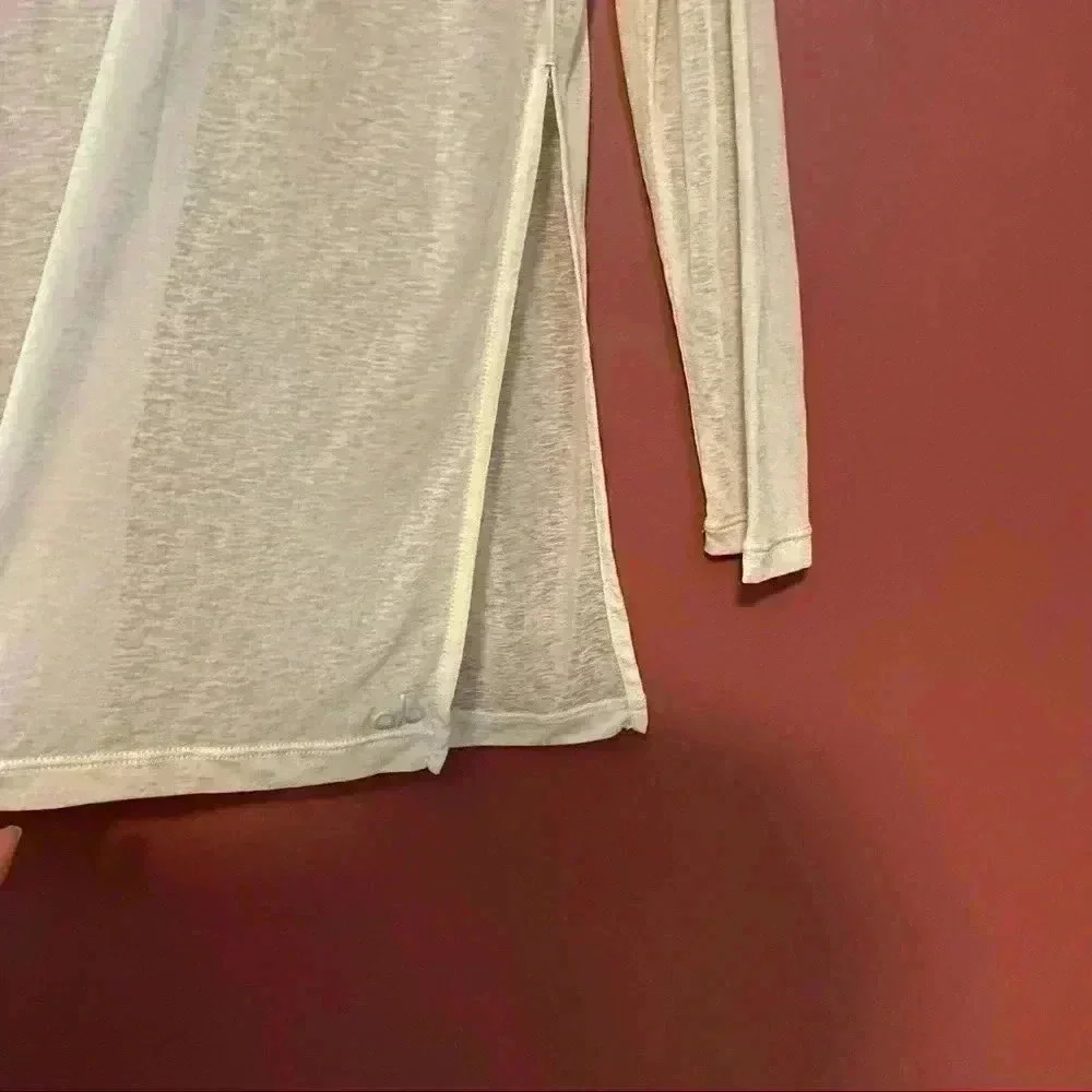 Alo Yoga White Long Sleeve